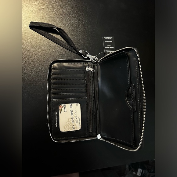 Avatar The Last Airbender wallet NWT - Picture 3 of 3